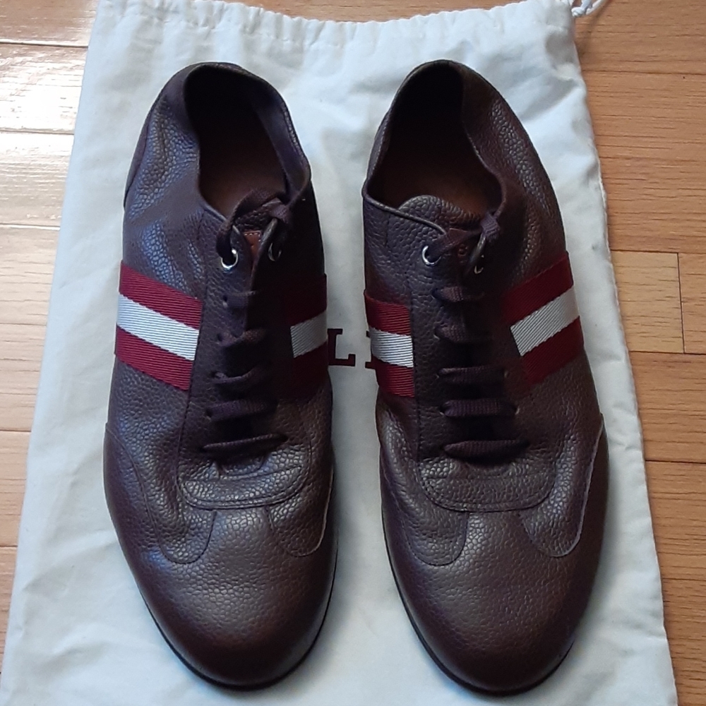 Sneaker